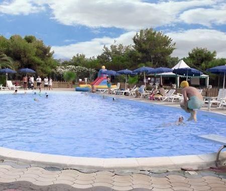 Vela Club Hotel & Appartamenti Rodi Garganico Buitenkant foto