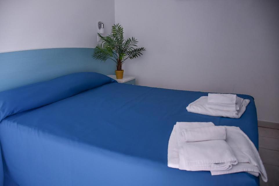 Vela Club Hotel & Appartamenti Rodi Garganico Buitenkant foto